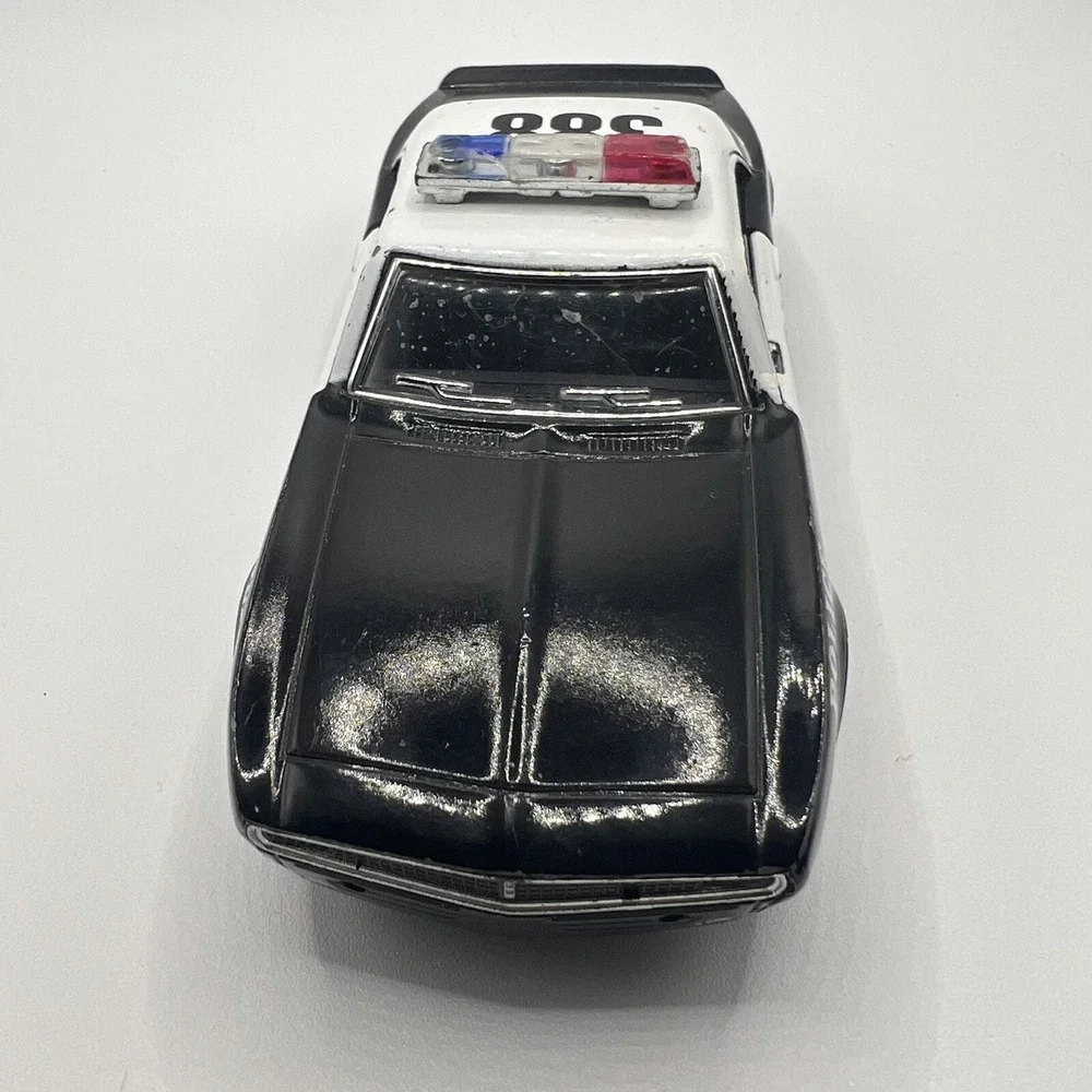 Kinsmart 1967 Chevrolet Camaro Z/28 5 inch Police Car Diecast Model 1:37 Chevy‎